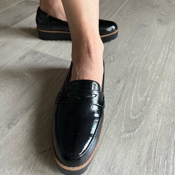 Black Shiny LOAFERS Chinese laundry platform shoes - Picture 8 of 10